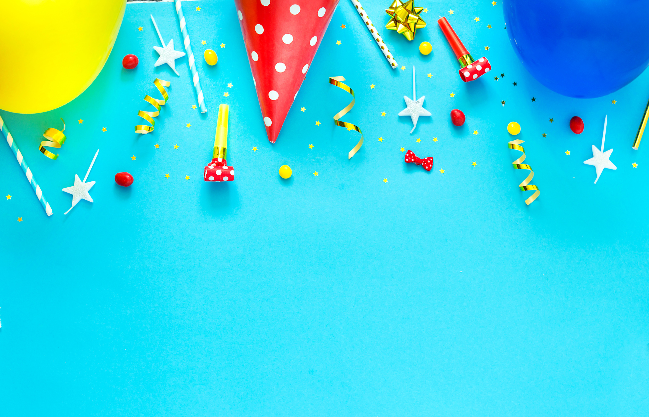 Happy birthday background:party hat, balloons, flute, serpentine, stars.